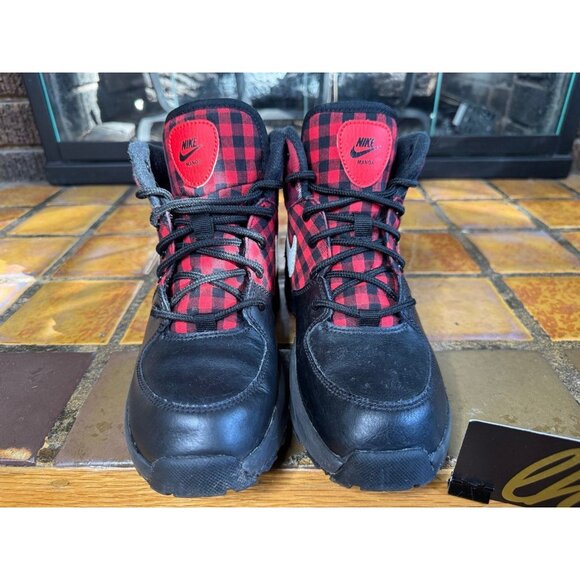 Youth 2y Nike Manoa SE Black Habanero Hiking Snow Boots AR1704-001 - Picture 3 of 9